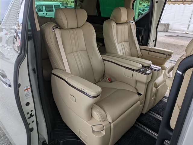 トヨタ アルファード