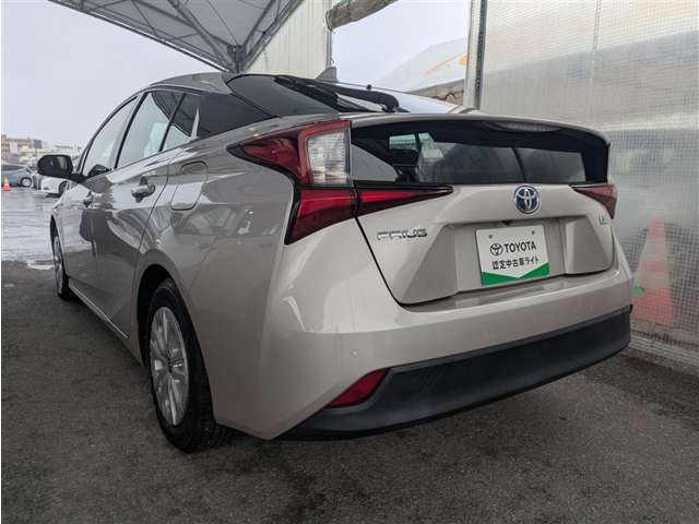 トヨタ プリウス