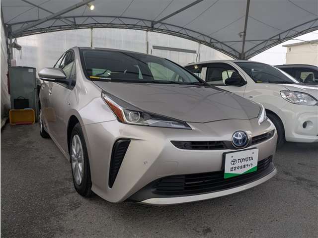 トヨタ プリウス