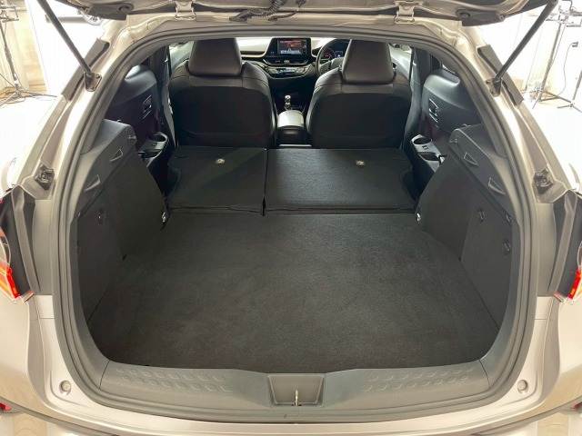 トヨタ C-HR