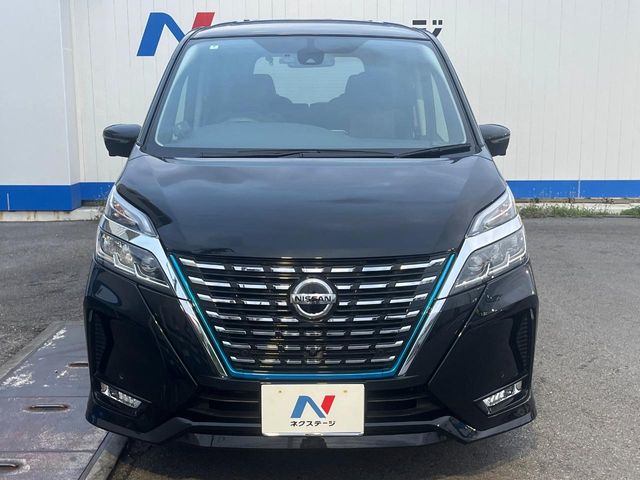 日産 セレナ