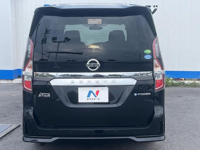 日産 セレナ