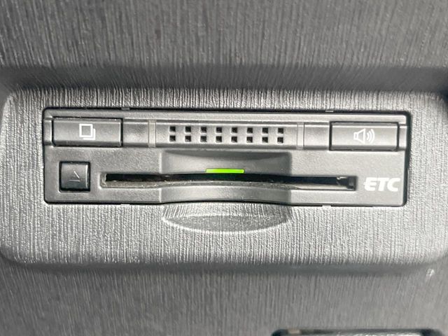 トヨタ プリウスα