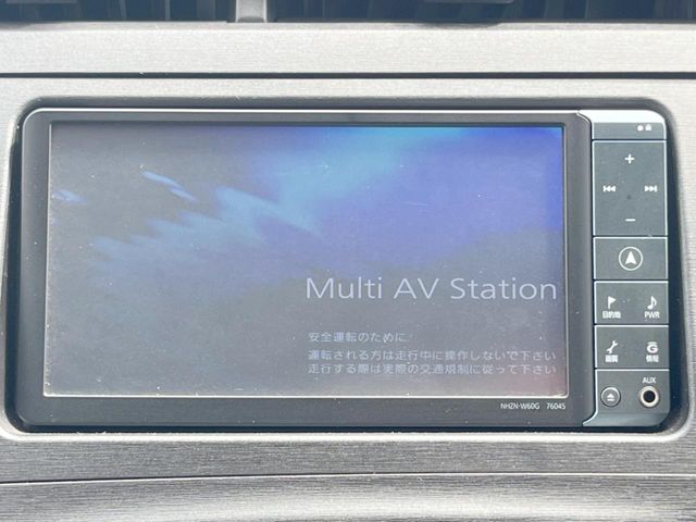 トヨタ プリウス