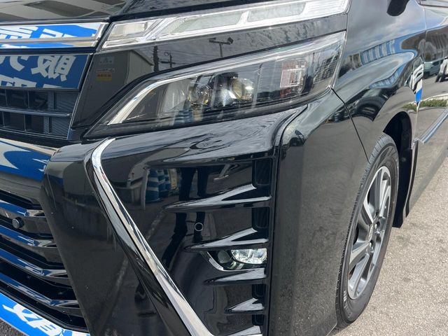 トヨタ ヴォクシー