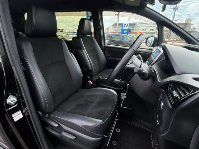 トヨタ ヴォクシー