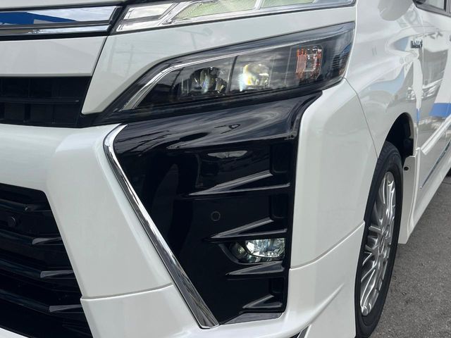 トヨタ ヴォクシー