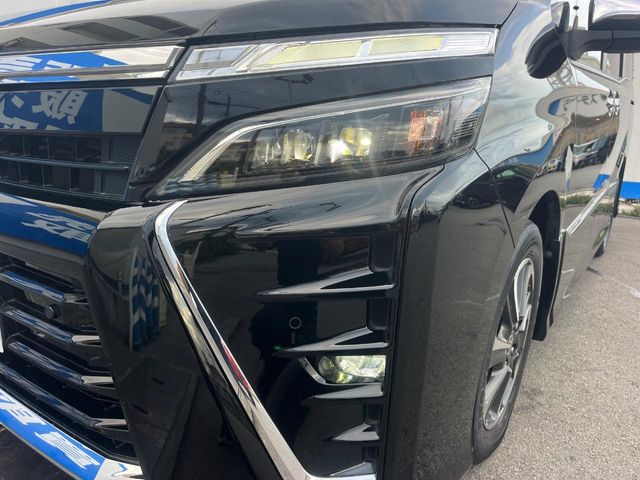 トヨタ ヴォクシー