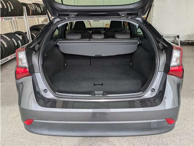 トヨタ プリウス