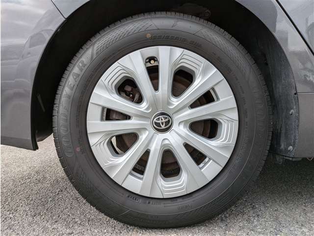 トヨタ プリウス