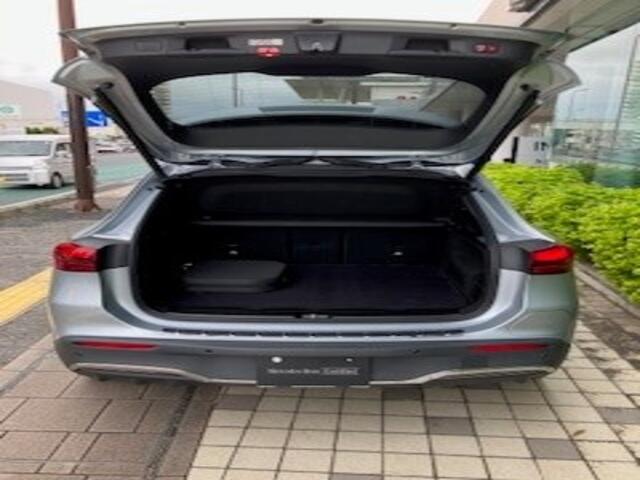 メルセデス・ベンツ EQA