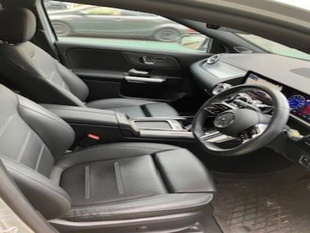 メルセデス・ベンツ EQA