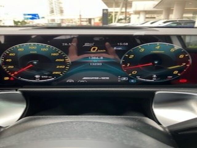 メルセデスAMG GLB