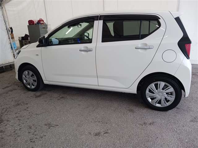 ダイハツ ミライース