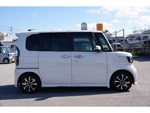 ホンダ N-BOX