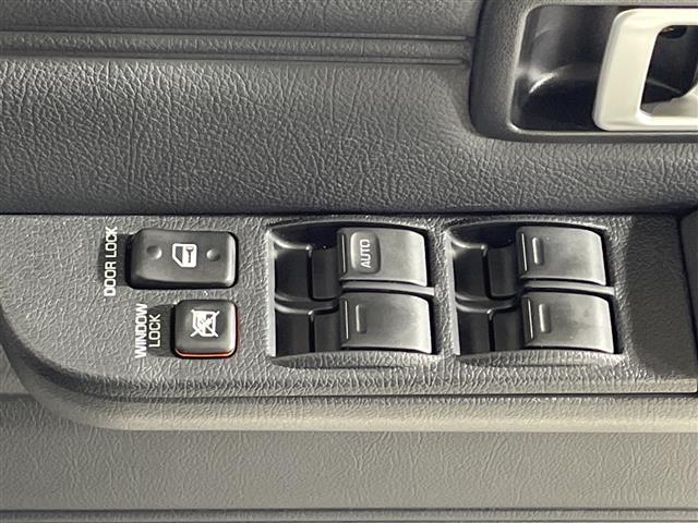 トヨタ ランドクルーザー70