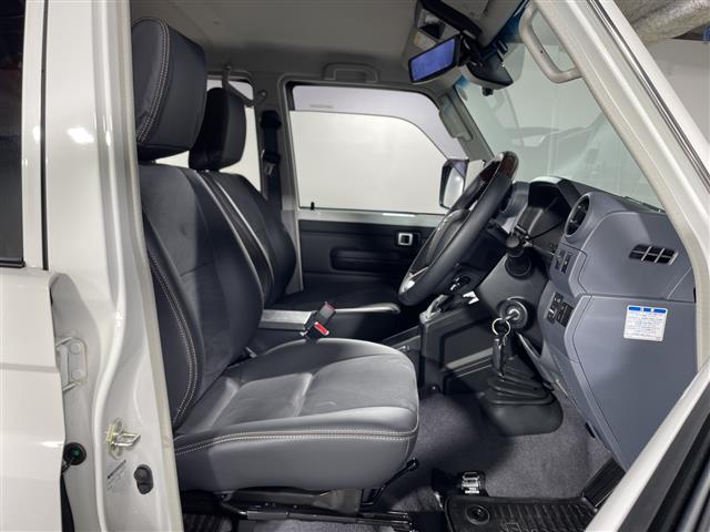 トヨタ ランドクルーザー70