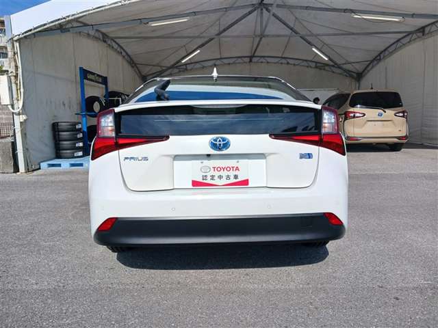 トヨタ プリウス