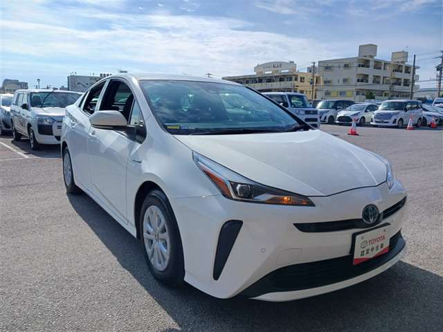 トヨタ プリウス