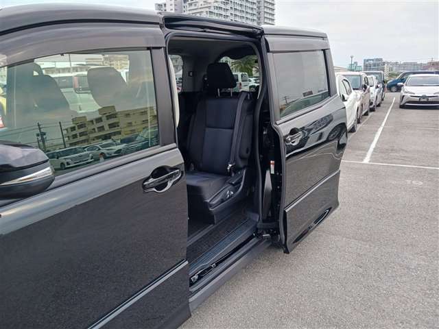 トヨタ ヴォクシー