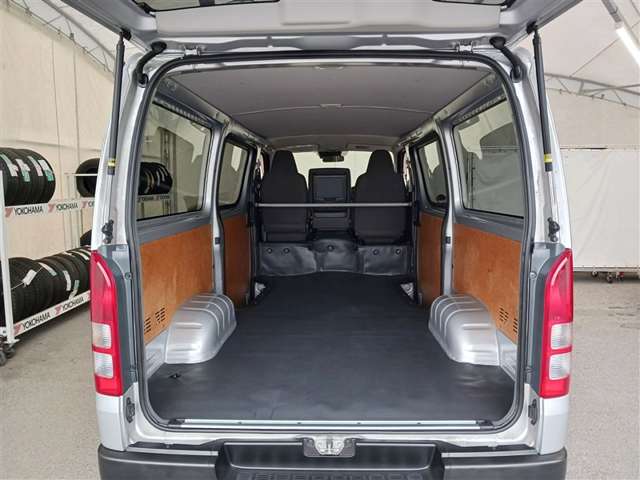 トヨタ ハイエースバン