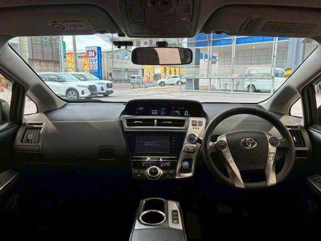 トヨタ プリウスα
