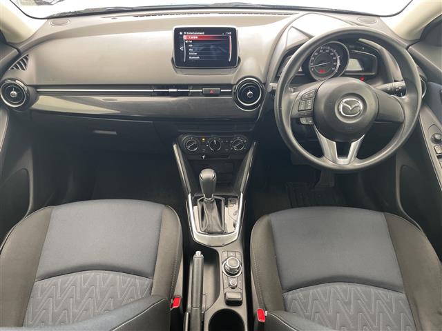 マツダ デミオ