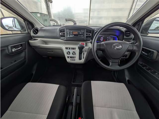 ダイハツ ミライース