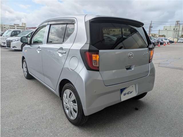 ダイハツ ミライース