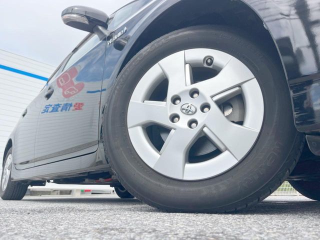 トヨタ プリウス