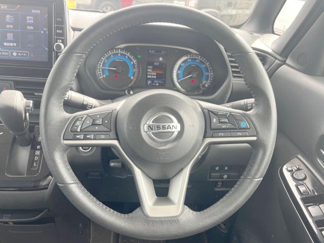 日産 ルークス