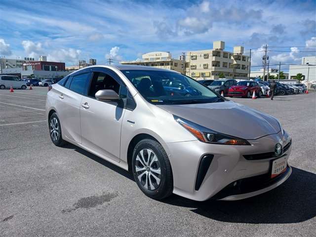 トヨタ プリウス