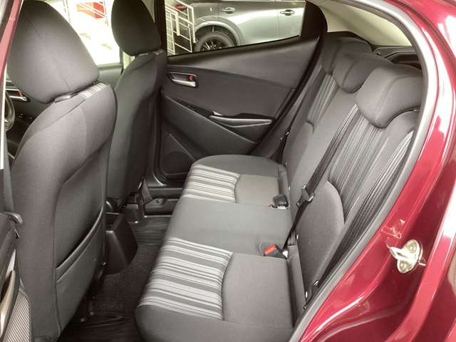 マツダ MAZDA2