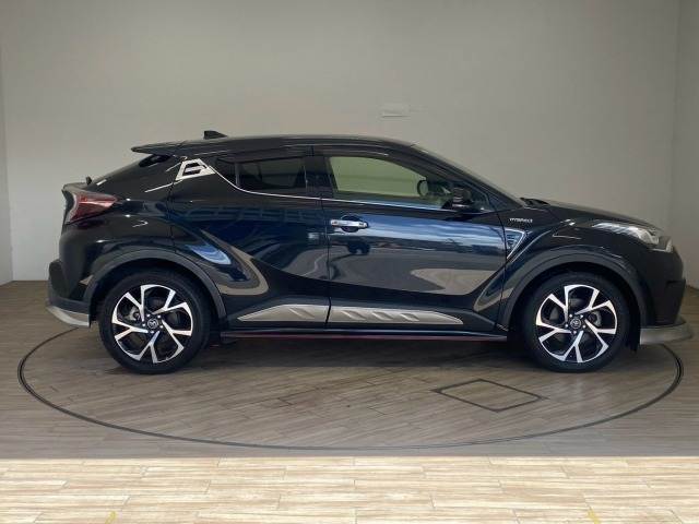 トヨタ C-HR