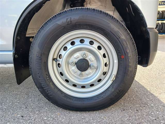 ダイハツ ハイゼットカーゴ