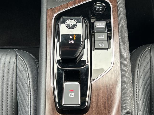 日産 ノートオーラ
