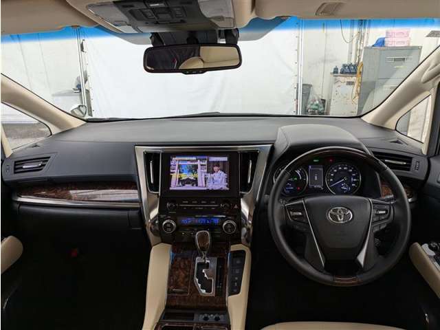 トヨタ ヴェルファイア