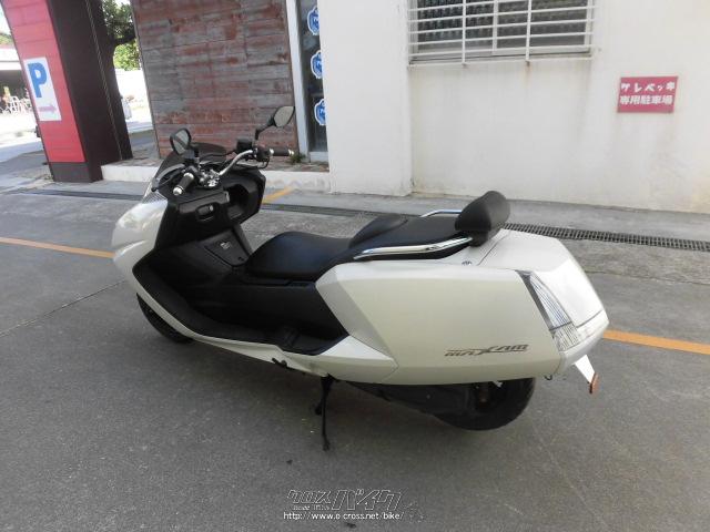 ヤマハ マグザム 250・2005(H17)初度登録(届出)年・白・250cc 