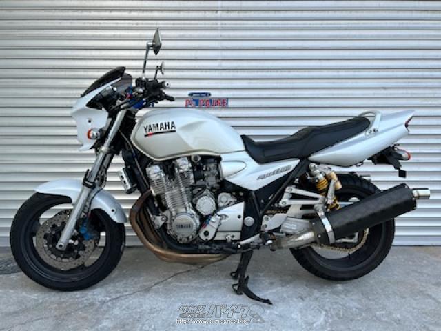 ヤマハ XJR1300 □1年保証付□・2000(H12)初度登録(届出)年・ホワイト・1300cc・ワークショップ  ピースパイン・32,520km・保証付・12ヶ月・10000km | 沖縄のバイク情報 - クロスバイク