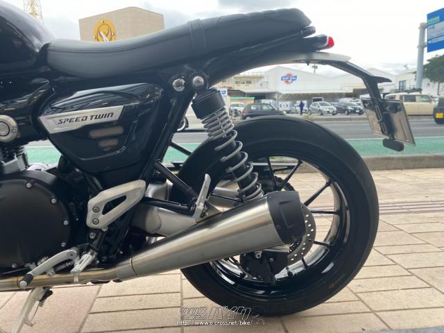 トライアンフ スピードツイン・2022(R4)初度登録(届出)年・黒