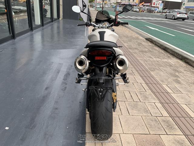 トライアンフ ストリートトリプル