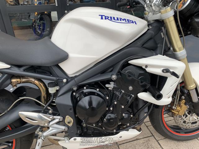 トライアンフ ストリートトリプル 675・2010(H22)初度登録(届出)年・白・675cc・グリット・10,201km・保証付・12ヶ月 |  沖縄のバイク情報 - クロスバイク