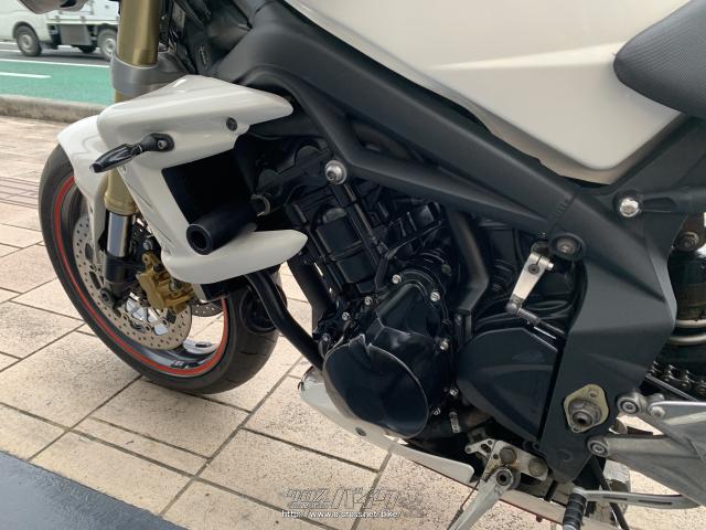トライアンフ ストリートトリプル