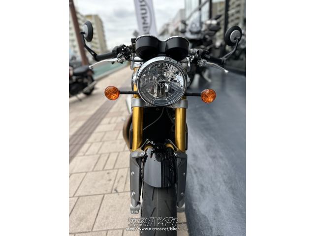 トライアンフ スラクストン RS クロムエディション・CHROME / JET BLACK・1200cc・グリット・保証付・24ヶ月 |  沖縄のバイク情報 - クロスバイク