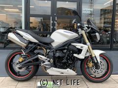 トライアンフ ストリートトリプル