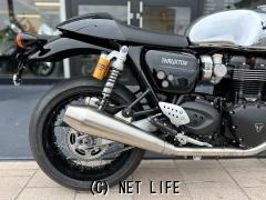 トライアンフ スラクストン