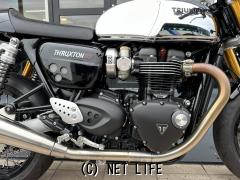 トライアンフ スラクストン