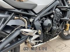トライアンフ ストリートトリプル