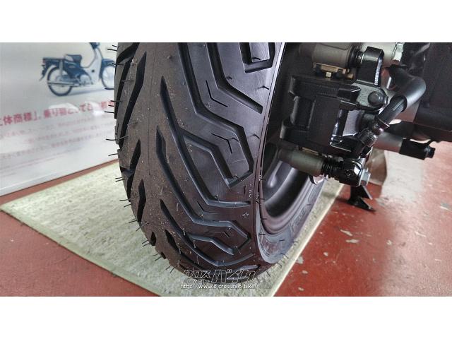 リア13インチホイールに130サイズのワイドタイヤ! ホンダ PCX125