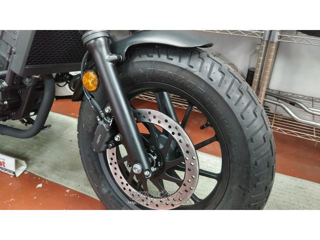 ワイドピッチなφ41mmの正立フロントフォークは、オイルとスプリングの最適化などにより、優れた乗り心地と路面追従性を実現。 ホンダ レブル